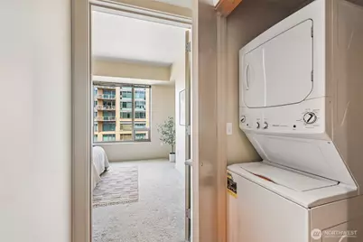 910 Lenora Street #S1201, Seattle, WA 98121 - Photo 16
