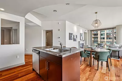 910 Lenora Street #S1201, Seattle, WA 98121 - Photo 4