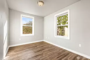 1223 11th St, Bremerton, WA 98337 - Photo 22