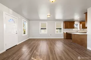 1223 11th St, Bremerton, WA 98337 - Photo 12