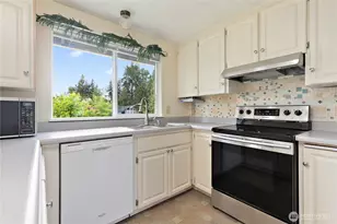 12236 SE 219th Pl, Kent, WA 98031 - Photo 8