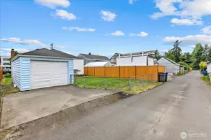328 Garden Ave N, Renton, WA 98057 - Photo 26