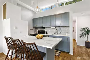 410 13th Ave E, Seattle, WA 98102 - Photo 12