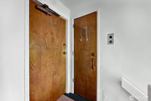 410 13th Ave E, Seattle, WA 98102 - Photo 34