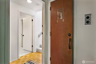 410 13th Ave E, Seattle, WA 98102 - Photo 32