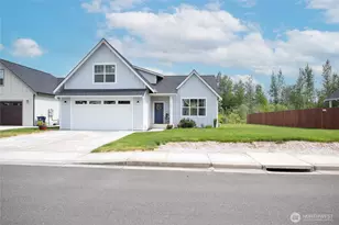 310 Daybreak Ln, Nooksack, WA 98276 - Photo 1