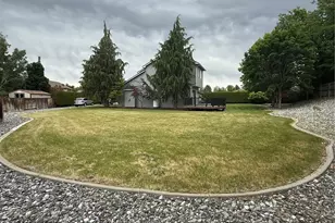 2272 Sunrise Pl, East Wenatchee, WA 98802 - Photo 18