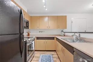 4020 Aurora Ave N, Seattle, WA 98103 - Photo 6