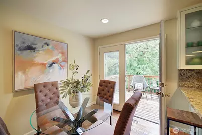 225 131st Avenue NE, Bellevue, WA 98005 - Photo 10