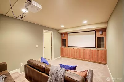 225 131st Avenue NE, Bellevue, WA 98005 - Photo 22