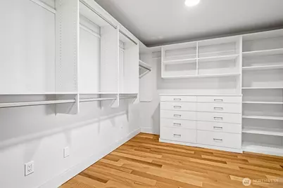 3319 W Elmore Street, Seattle, WA 98199 - Photo 12