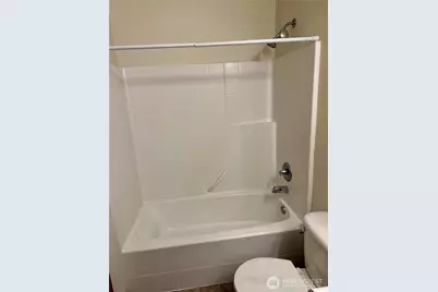 9140 184 Avenue E, Bonney Lake, WA 98391 - Photo 6
