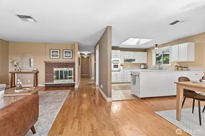 909 Queen Street, Bellingham, WA 98229 - Photo 10