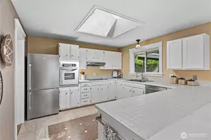 909 Queen St, Bellingham, WA 98229 - Photo 14