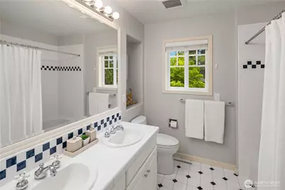 21827 SE 20th Street, Sammamish, WA 98075 - Photo 32