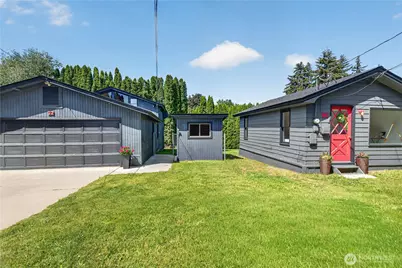92 S Stark Avenue, East Wenatchee, WA 98802 - Photo 1