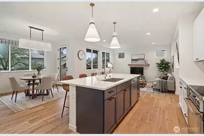 12332 38th Avenue NE, Seattle, WA 98125 - Photo 10