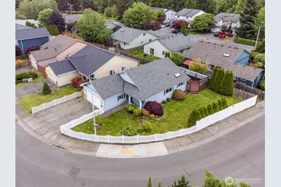 5733 129th Street NE, Marysville, WA 98271 - Photo 2