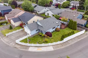 5733 129th St NE, Marysville, WA 98271 - Photo 2