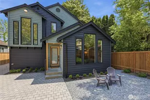 12562 17th Ave NE, Seattle, WA 98125 - Photo 1