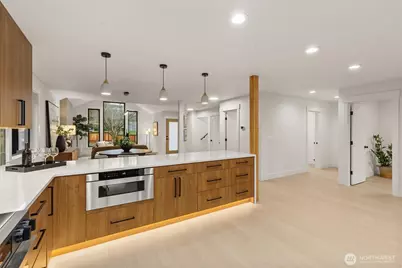 12562 17th Avenue NE, Seattle, WA 98125 - Photo 14