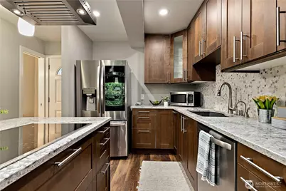17014 NE 80th Street #C6, Redmond, WA 98052 - Photo 12