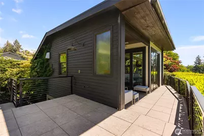 10510 NE 44th Street, Kirkland, WA 98033 - Photo 14