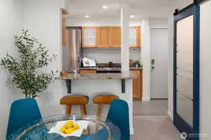 7600 Greenwood Ave N, Seattle, WA 98103 - Photo 10