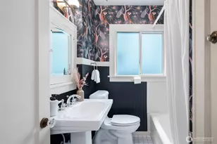 801 16th Ave, Seattle, WA 98122 - Photo 18