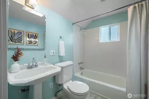 801 16th Ave, Seattle, WA 98122 - Photo 26