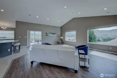 2840 Akamai Way, East Wenatchee, WA 98801 - Photo 12