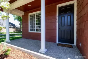 705 SE Creekside Dr, College Place, WA 99324 - Photo 2