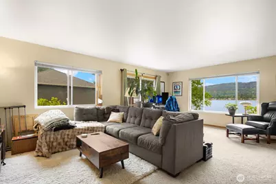 3027 E Lake Sammamish Parkway SE, Sammamish, WA 98075 - Photo 6