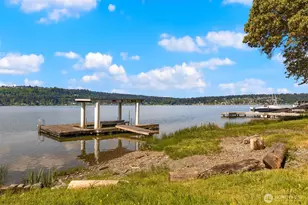 3027 E Lake Sammamish Pkwy SE, Sammamish, WA 98075 - Photo 4
