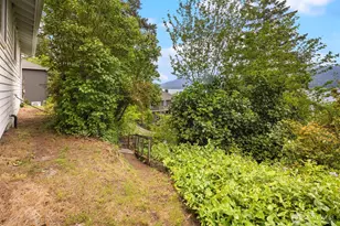 3027 E Lake Sammamish Pkwy SE, Sammamish, WA 98075 - Photo 12