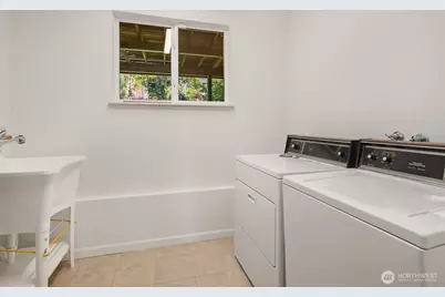 1033 8th Avenue S, Edmonds, WA 98020 - Photo 18