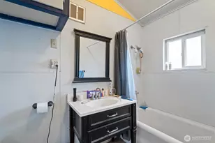 608 W Robert Bush Dr, South Bend, WA 98586 - Photo 22
