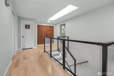 760 W Sunset Way, Issaquah, WA 98027 - Photo 2