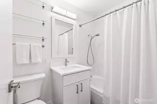 3423 W Government Way, Seattle, WA 98199 - Photo 10
