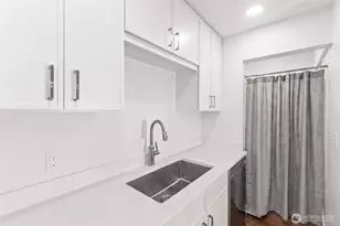 3423 W Government Way, Seattle, WA 98199 - Photo 6