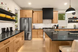 10827 104th Ave NE, Kirkland, WA 98033 - Photo 6
