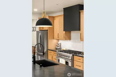 10827 104th Avenue NE #1, Kirkland, WA 98033 - Photo 8