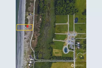 4689 Surfcrest Drive, Oak Harbor, WA 98277 - Photo 8
