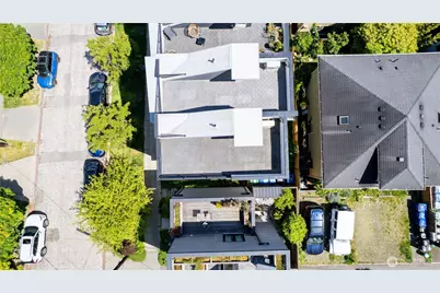 2327 E Denny Way, Seattle, WA 98122 - Photo 32