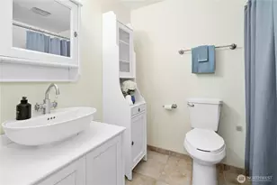 17518 NE 22nd Ct, Redmond, WA 98052 - Photo 16