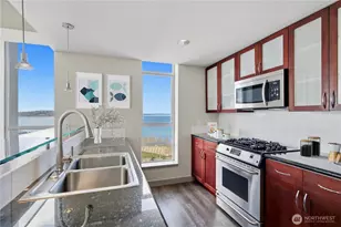 2929 1st Ave, Seattle, WA 98121 - Photo 10