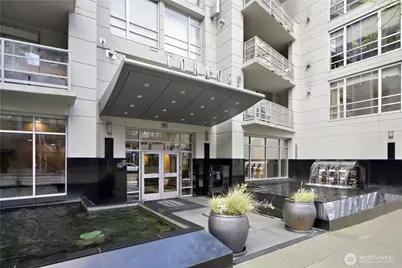 2929 1st Avenue #808, Seattle, WA 98121 - Photo 4