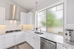 10105 174th Ave E, Bonney Lake, WA 98391 - Photo 14