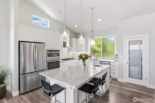 10105 174th Ave E, Bonney Lake, WA 98391 - Photo 12