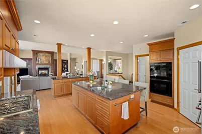 1040 Cassius Court, Camano Island, WA 98282 - Photo 16